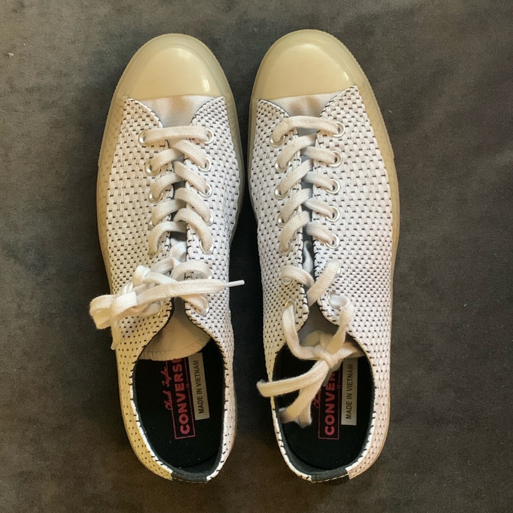 Mens Converse Chuck Taylor. Gently worn. No box.